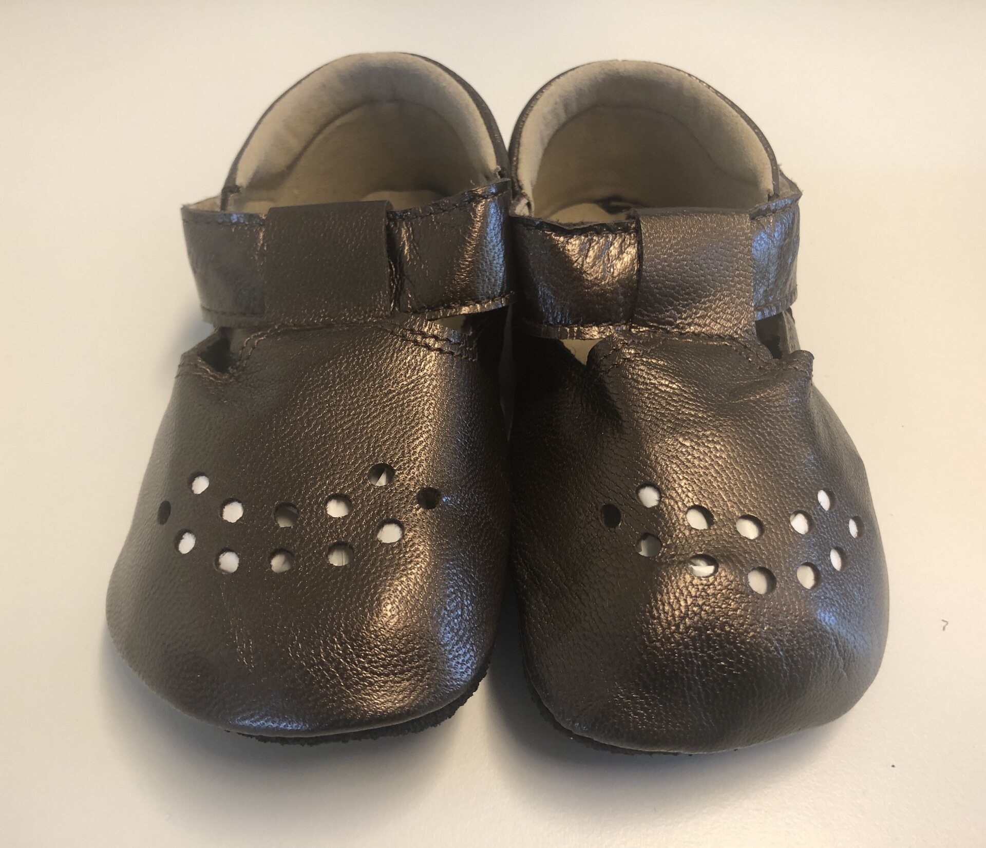 Omaking bambini pantofole da interni Bronze