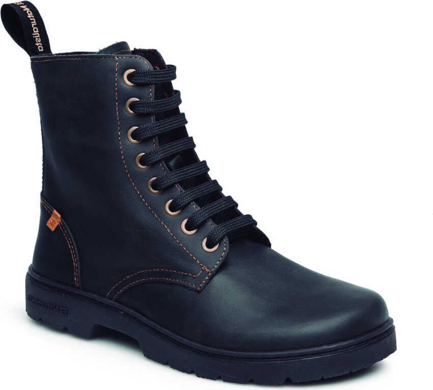 El Naturalista Nomada Maiharit Černá